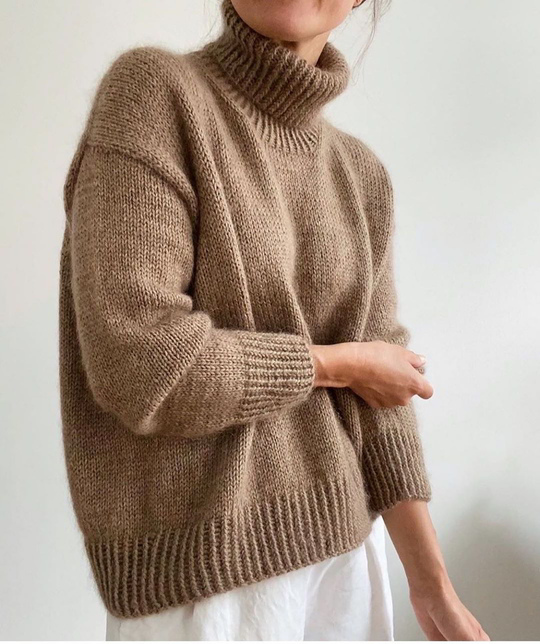SWEATER NO. 11
